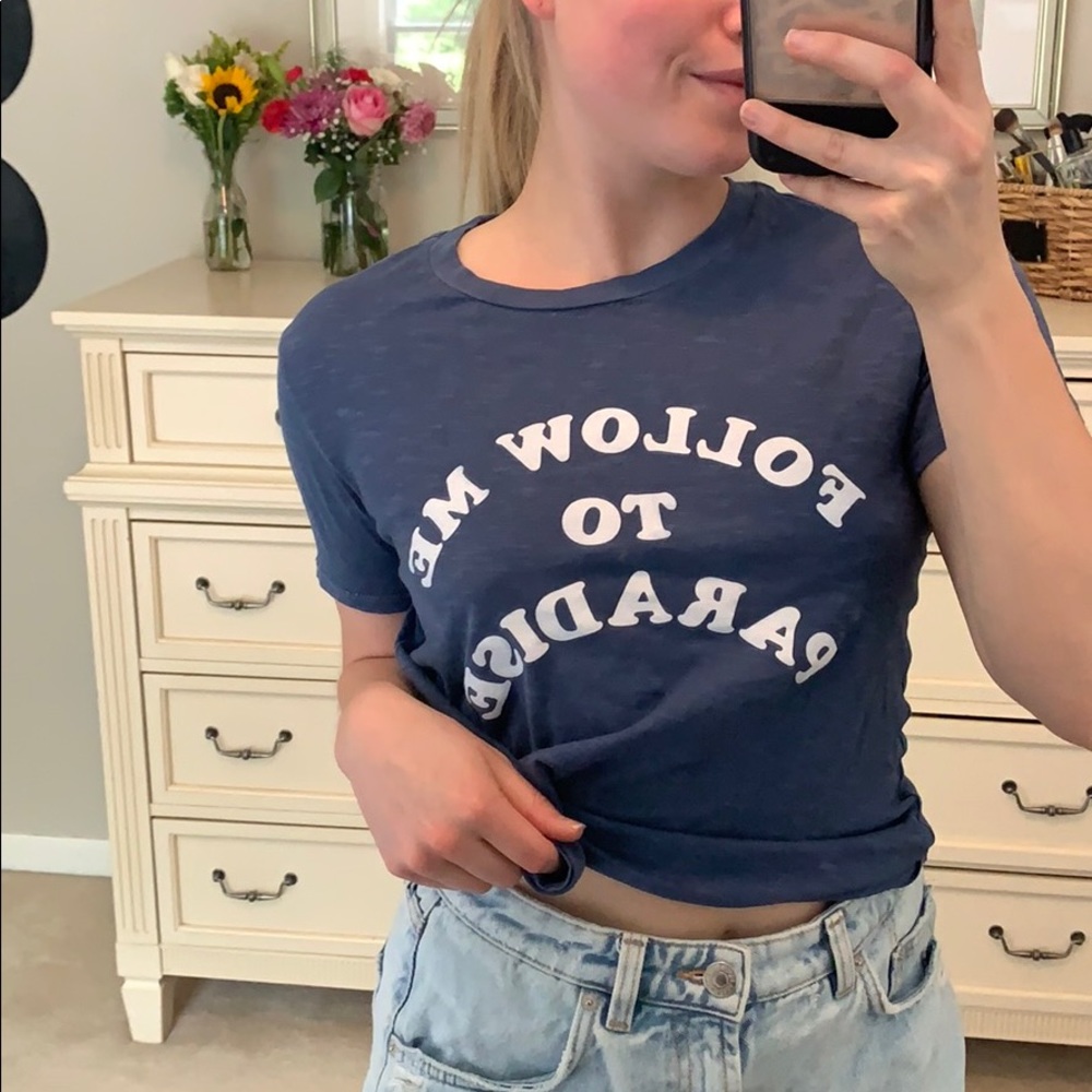 Follow me Tee